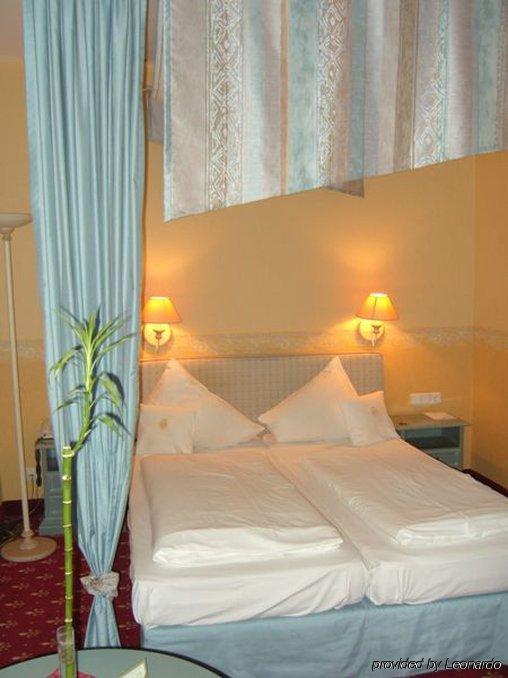 Burghotel Staufenberg Staufenberg  Room photo
